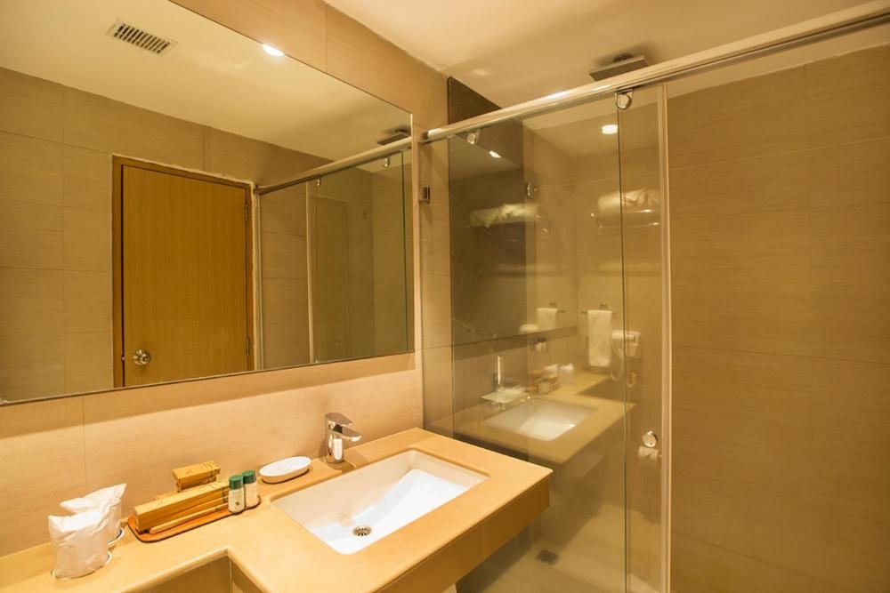 Room image 5